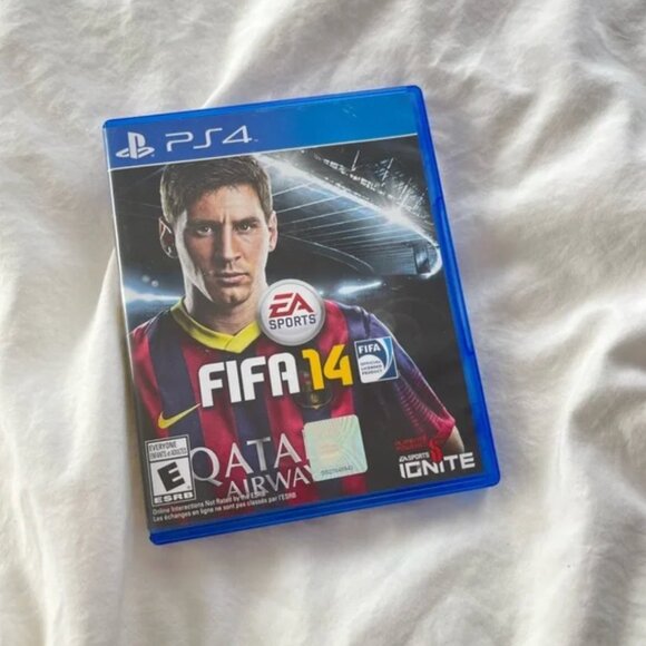 PS4 FIFA 14 Game